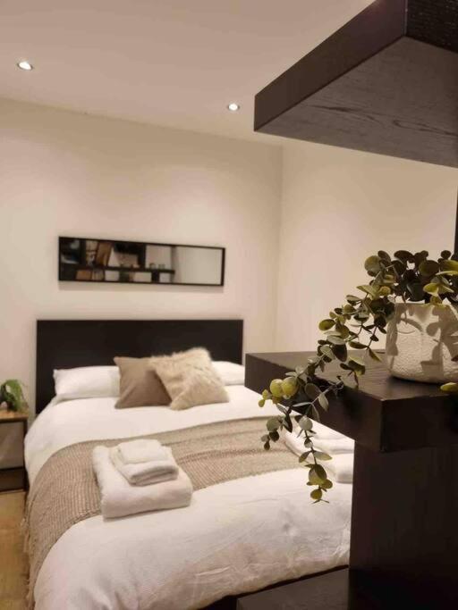 Апартаменты Charming Studio In Bricklane Лондон Экстерьер фото
